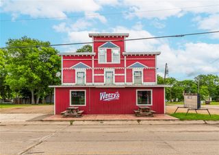 204 W Front Street, Blossom, TX 75416