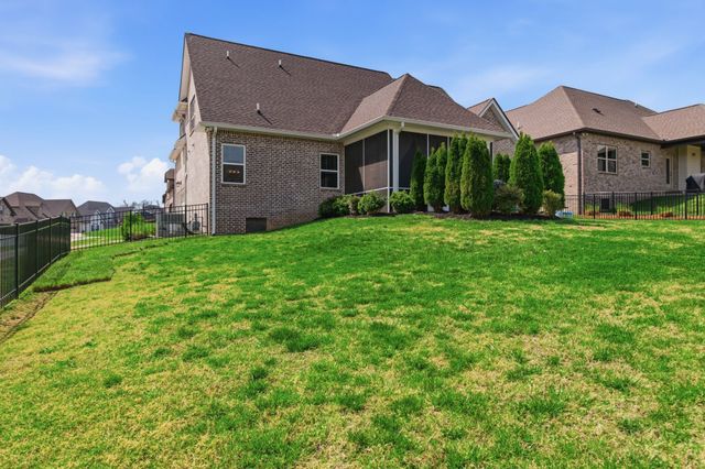 200 Ernest Dr, Lebanon, TN 37087