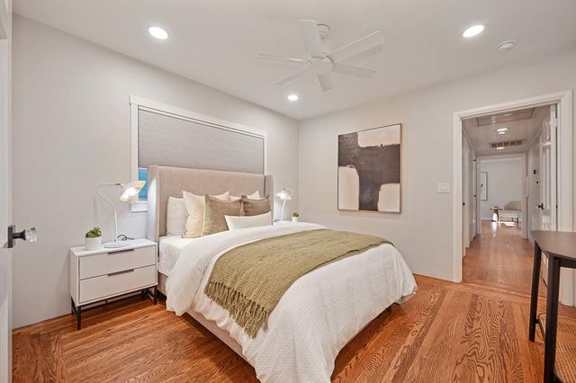 1881 7th Ave, Sacramento, CA 95818