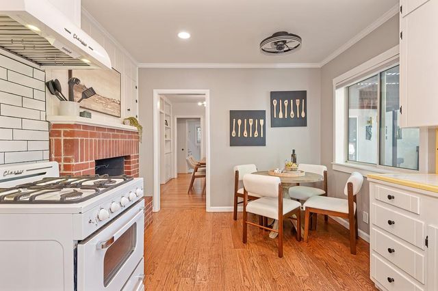 1881 7th Ave, Sacramento, CA 95818