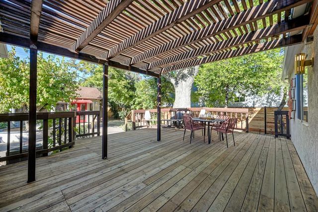 1881 7th Ave, Sacramento, CA 95818