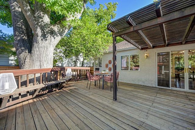 1881 7th Ave, Sacramento, CA 95818