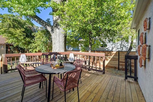 1881 7th Ave, Sacramento, CA 95818