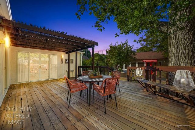 1881 7th Ave, Sacramento, CA 95818