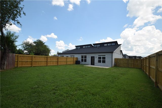 706 Sun Meadows Loop, Centerton, AR 72719
