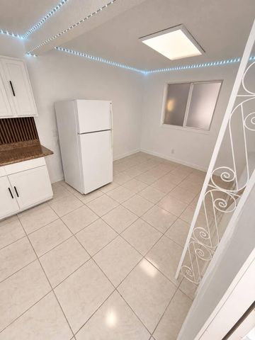 872 HARTH Drive, West Palm Beach, FL 33415