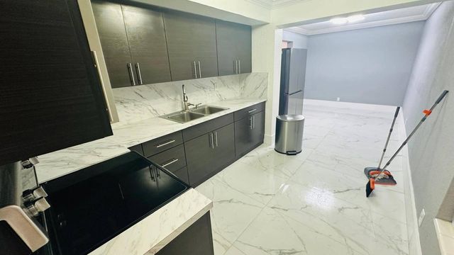 872 HARTH Drive, West Palm Beach, FL 33415