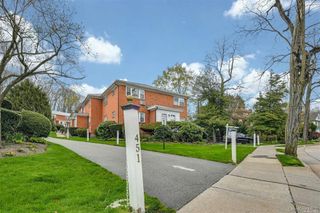 451 Main Street #22 Upper, Northport, NY 11768