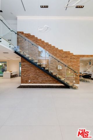 25879 Chalmers Place, Calabasas, CA 91302