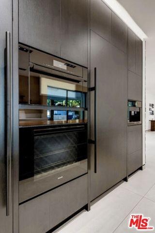 25879 Chalmers Place, Calabasas, CA 91302