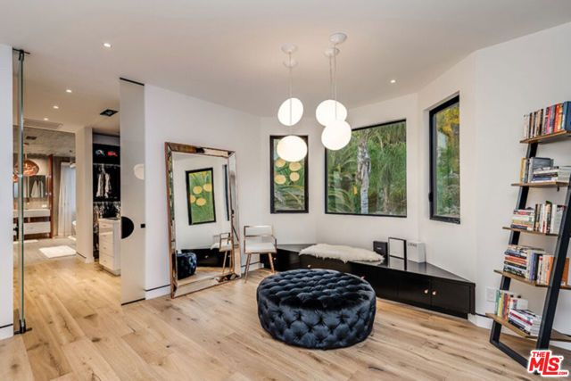 25879 Chalmers Place, Calabasas, CA 91302