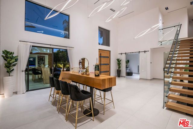 25879 Chalmers Place, Calabasas, CA 91302