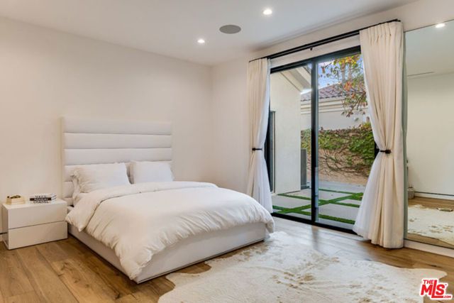 25879 Chalmers Place, Calabasas, CA 91302