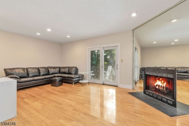 403 Park Place 403, Springfield Twp., NJ 07081