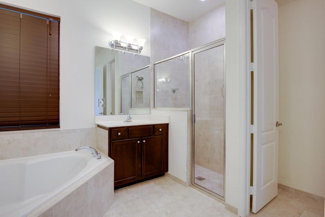 8985 Gulf Run Way, Lake Worth, FL 33467