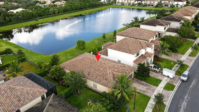 8985 Gulf Run Way, Lake Worth, FL 33467