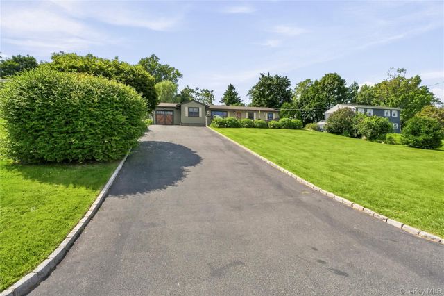 28 Hilltop Drive, Mahopac, NY 10541