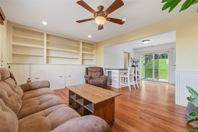 28 Hilltop Drive, Mahopac, NY 10541