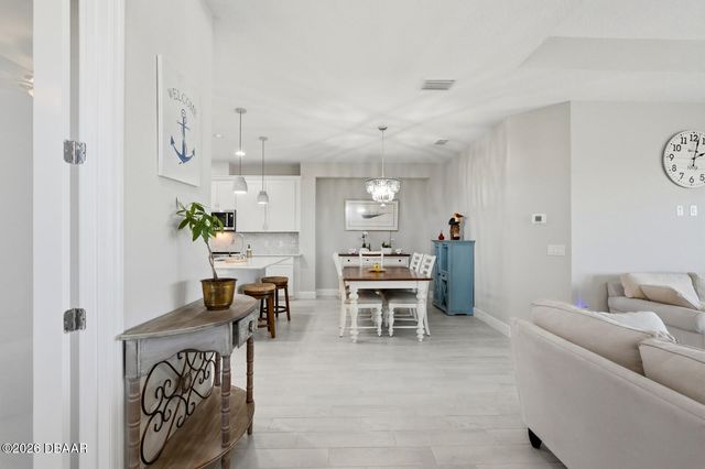 896 Coral Reef Way, Daytona Beach, FL 32124