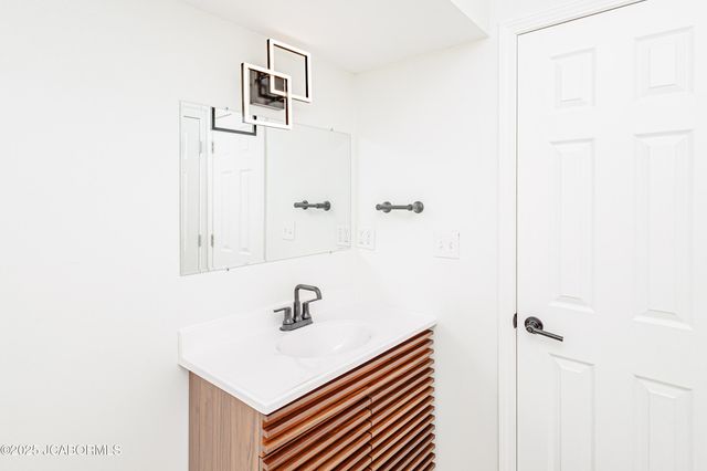 2319 KNIGHT VALLEY DRIVE, Jefferson City, MO 65101