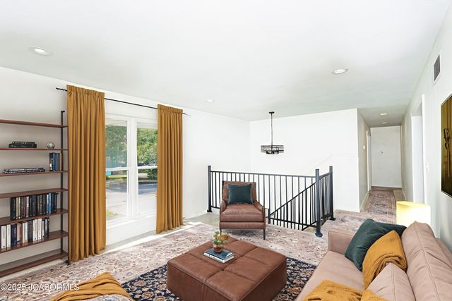 2319 KNIGHT VALLEY DRIVE, Jefferson City, MO 65101