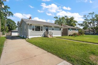 114 E Glen Park Avenue, Griffith, IN 46319