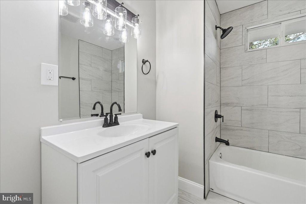 Image 10 of property listing at 6305 CARLYNN AVE, Baltimore, MD 21207