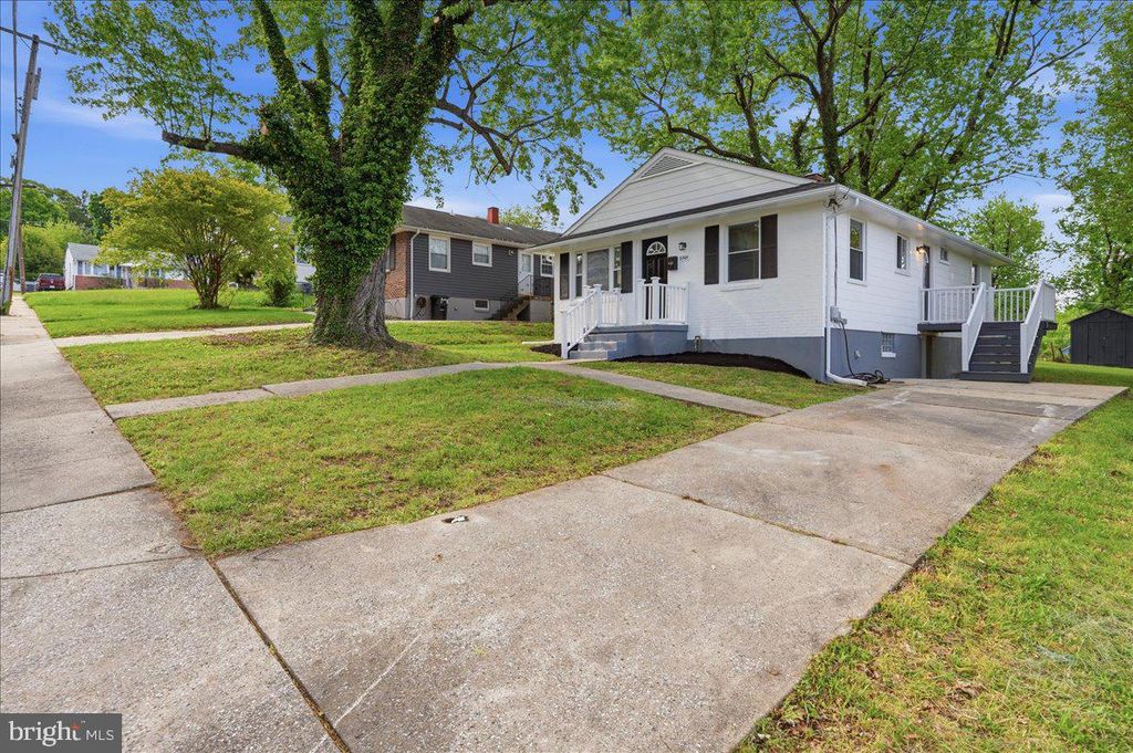 Image 2 of property listing at 6305 CARLYNN AVE, Baltimore, MD 21207