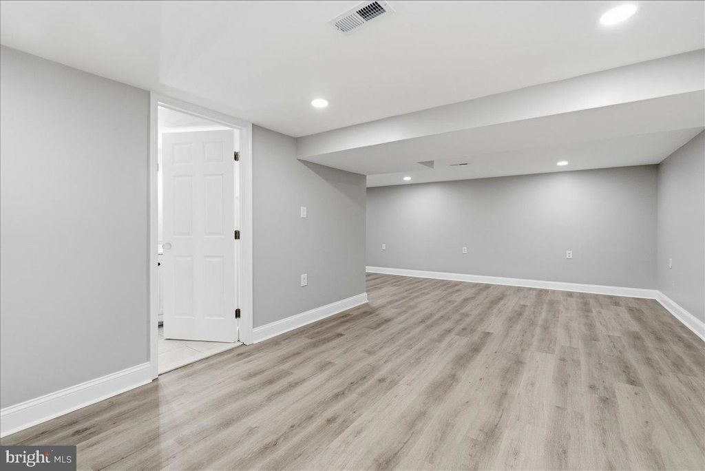 Image 27 of property listing at 6305 CARLYNN AVE, Baltimore, MD 21207