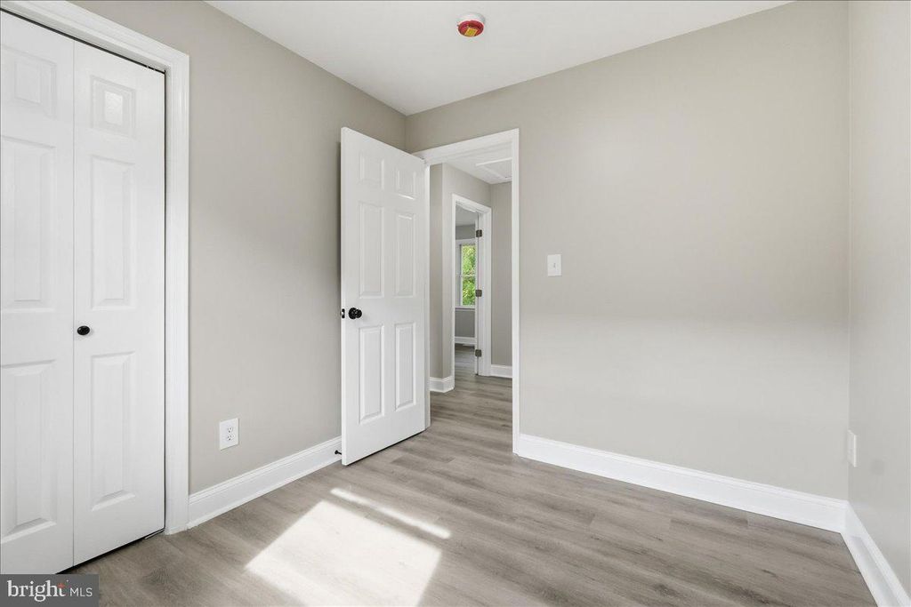 Image 7 of property listing at 6305 CARLYNN AVE, Baltimore, MD 21207