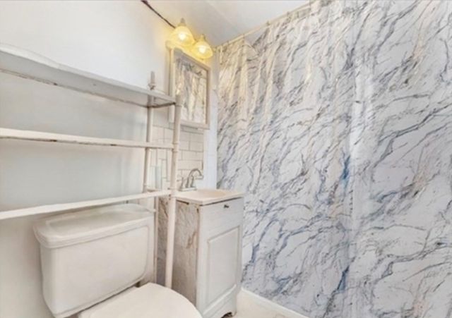 39 Crescent Ave 9, Chelsea, MA 02150