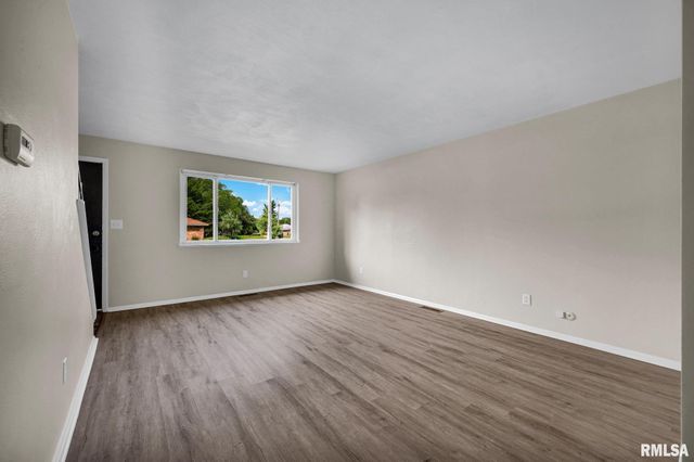 4613 W MEROL Court, Peoria, IL 61604