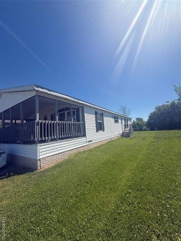 58904 Lily Court, New Haven, MI 48048
