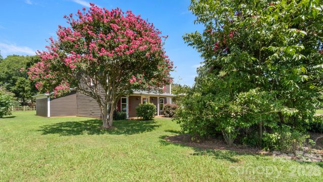 8809 Fairview Road, Mint Hill, NC 28227