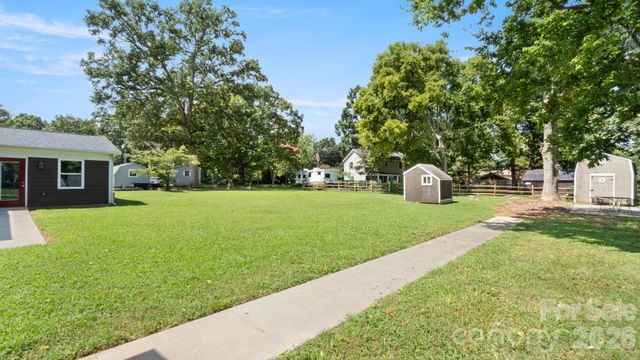 8809 Fairview Road, Mint Hill, NC 28227