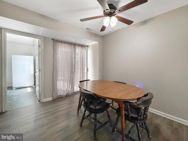 1 OXFORD CT, New Oxford, PA 17350