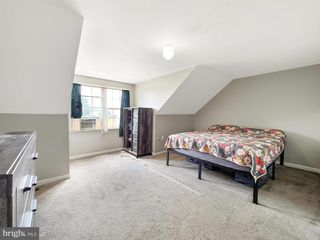 1 OXFORD CT, New Oxford, PA 17350