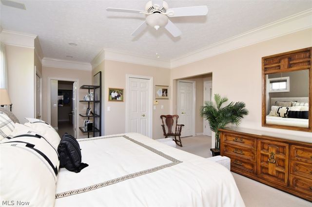 420 E Glengary Circle, Highland Heights, OH 44143