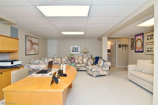 420 E Glengary Circle, Highland Heights, OH 44143
