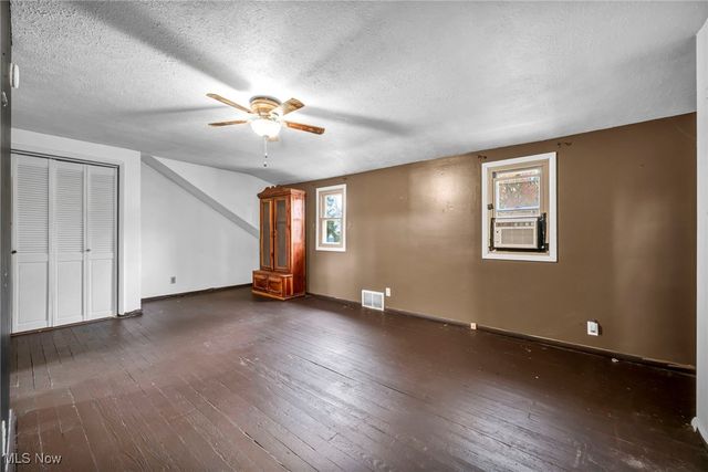 12908 Shadyway Road, Garfield Heights, OH 44125