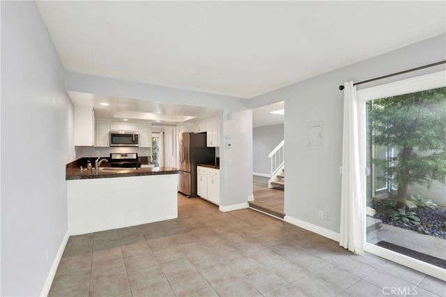 25061 SILVERLEAF, Laguna Hills, CA 92653