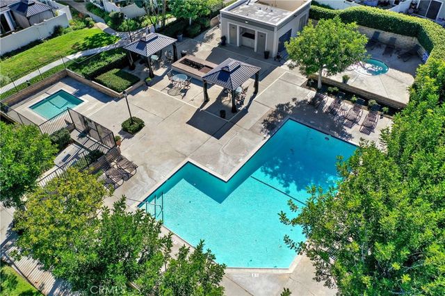 25061 SILVERLEAF, Laguna Hills, CA 92653