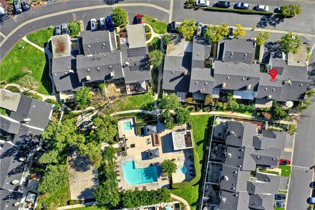 25061 SILVERLEAF, Laguna Hills, CA 92653