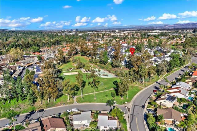 25061 SILVERLEAF, Laguna Hills, CA 92653