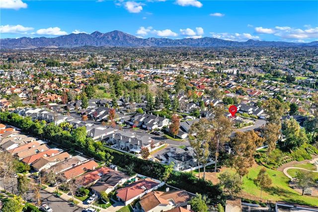 25061 SILVERLEAF, Laguna Hills, CA 92653