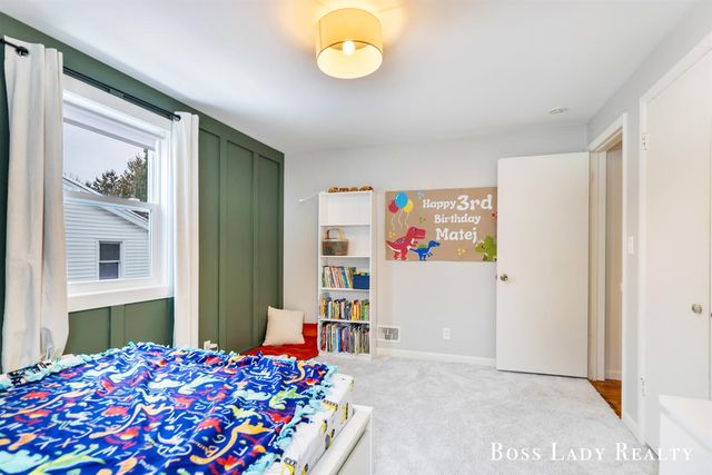 1512 Rossman Avenue, Grand Rapids, MI 49507