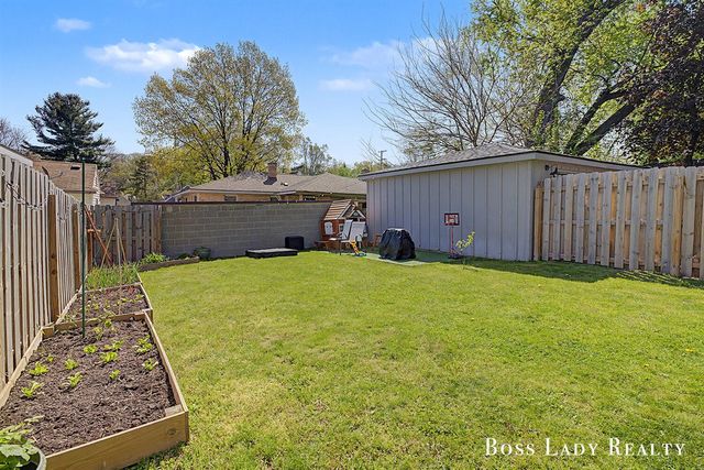 1512 Rossman Avenue, Grand Rapids, MI 49507