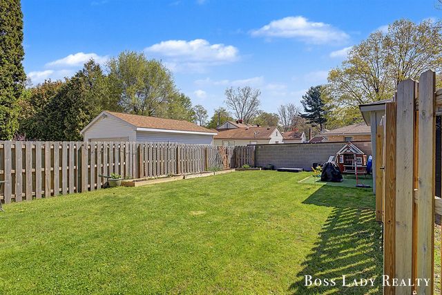 1512 Rossman Avenue, Grand Rapids, MI 49507