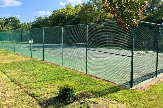 1085 Bluewater Dr Unit 115, Moneta, VA 24121