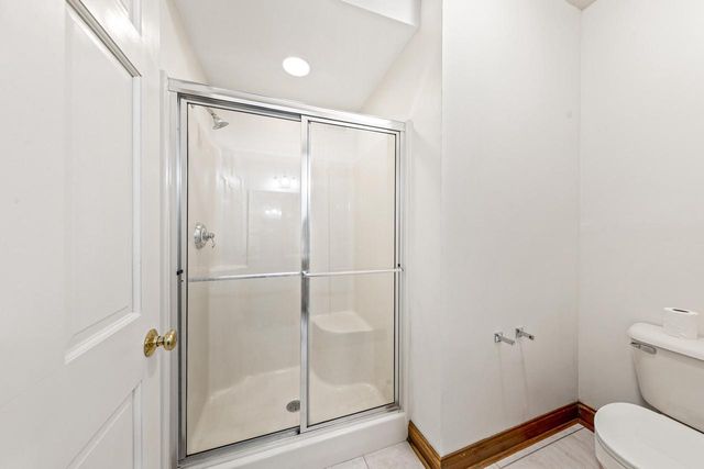 2850 Berwick COURT, Brookfield, WI 53045